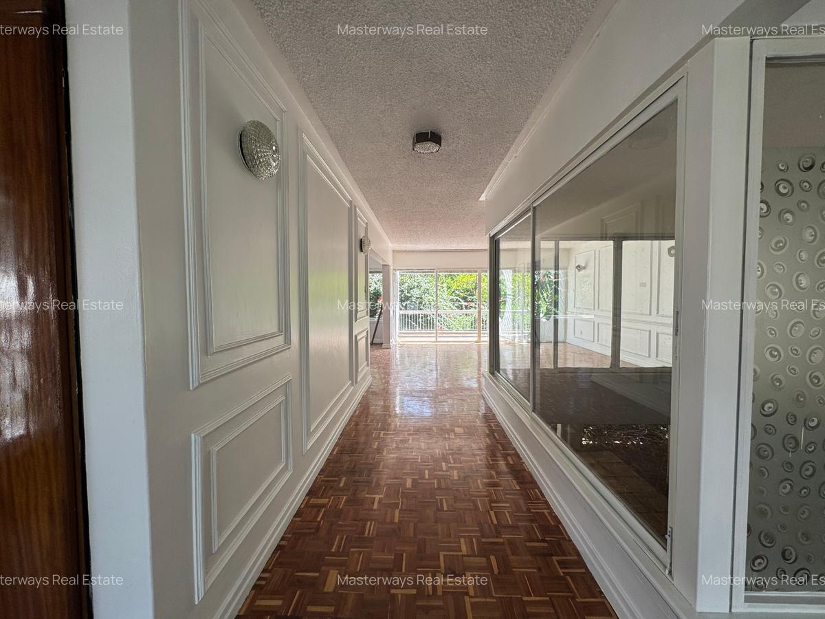 3 Bed Townhouse with En Suite in Lavington - 11