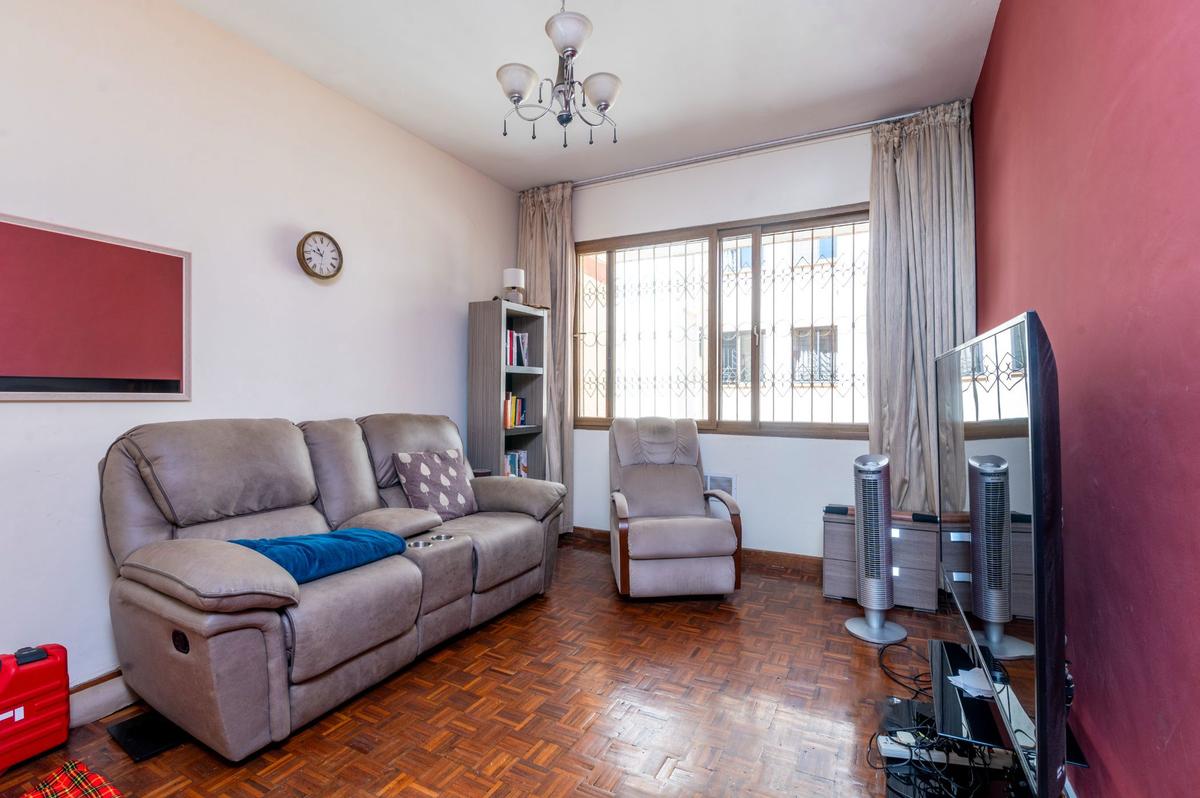 5 Bed Apartment with En Suite in Parklands - 11