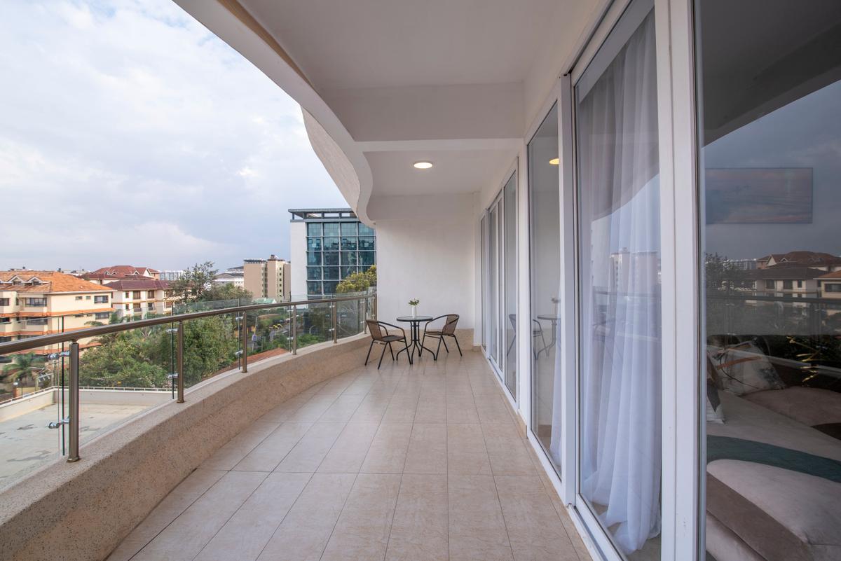 Furnished 2 Bed Apartment with En Suite in Kilimani - 17