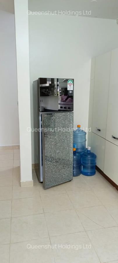 Serviced 3 Bed Apartment with En Suite in Kileleshwa - 4