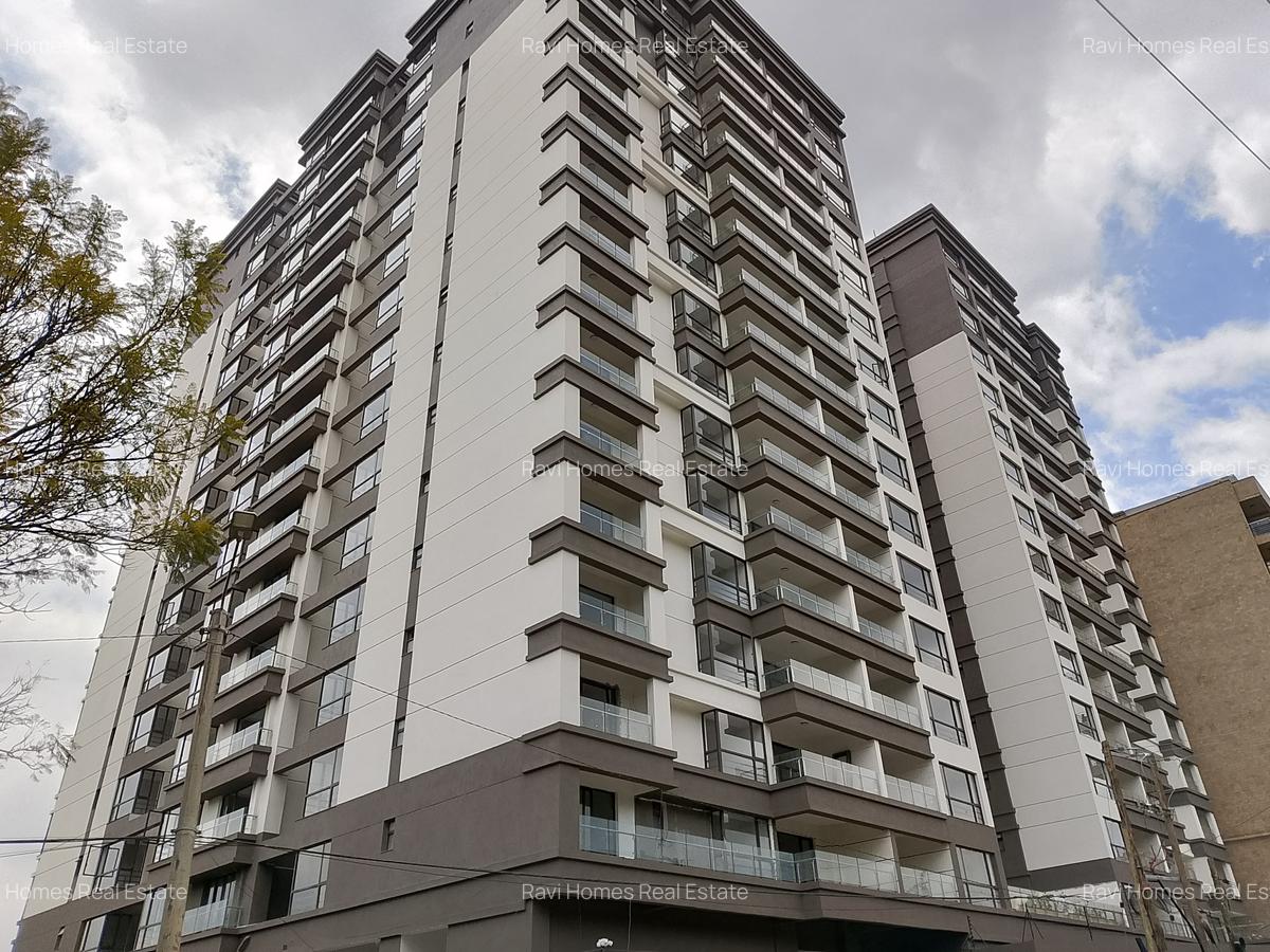 3 Bed Apartment with En Suite in Riverside - 1