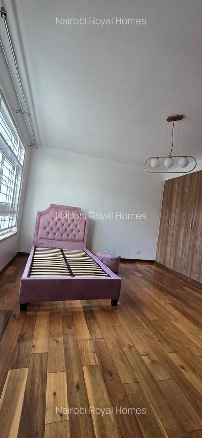 5 Bed Townhouse with En Suite at Lavington Road - 20