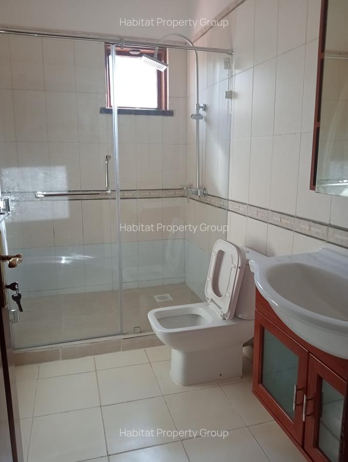 5 Bed House at Windy Ridge - 2