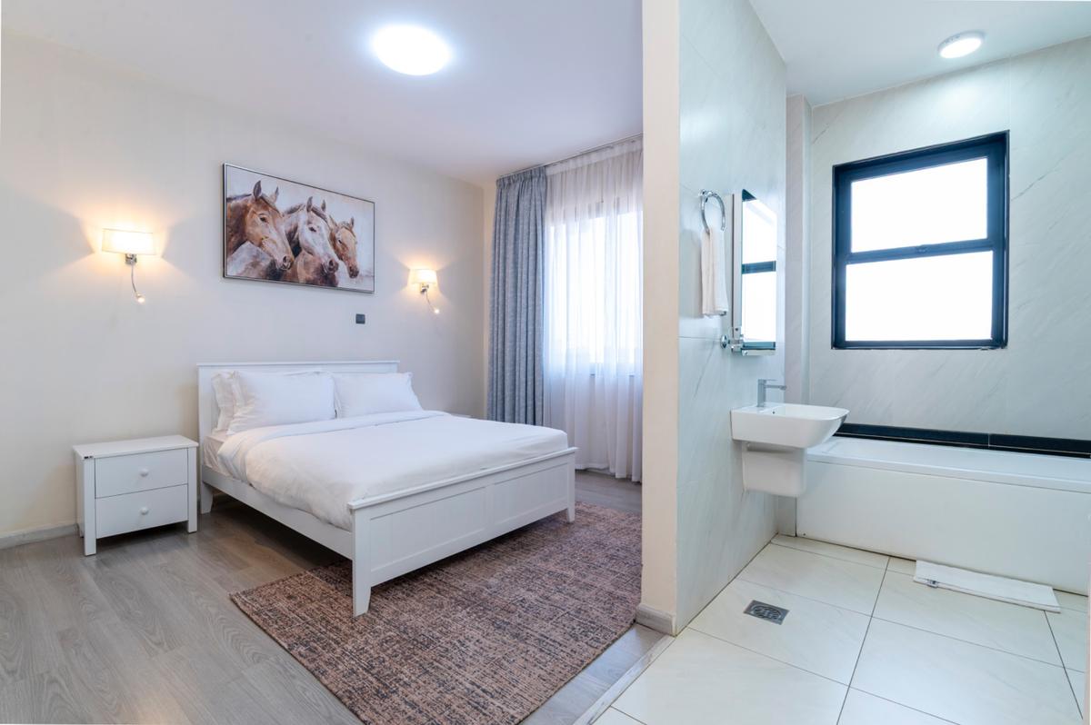2 Bed Apartment with En Suite in Westlands Area - 13