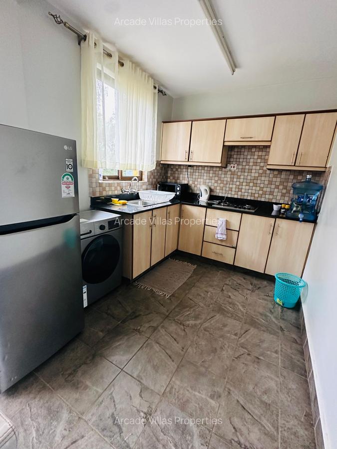 Serviced 1 Bed Apartment with En Suite in Riverside - 9