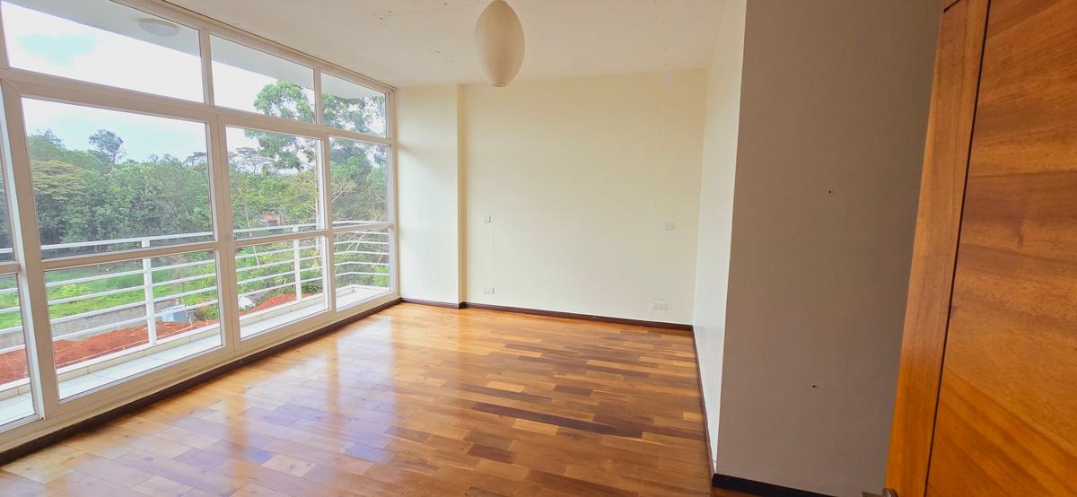 5 Bed Townhouse with En Suite at Convent Drive - 8