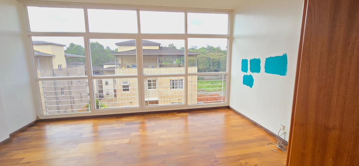 5 Bed Townhouse with En Suite at Convent Drive - 18