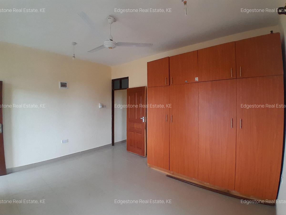 1 Bed Apartment with Borehole in Mtwapa - 3