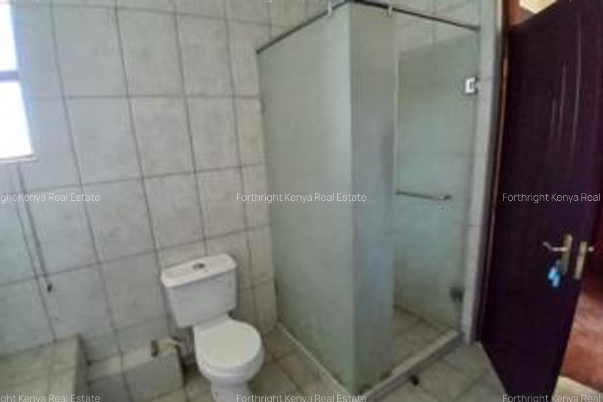 5 Bed House with En Suite at Bogani - 18