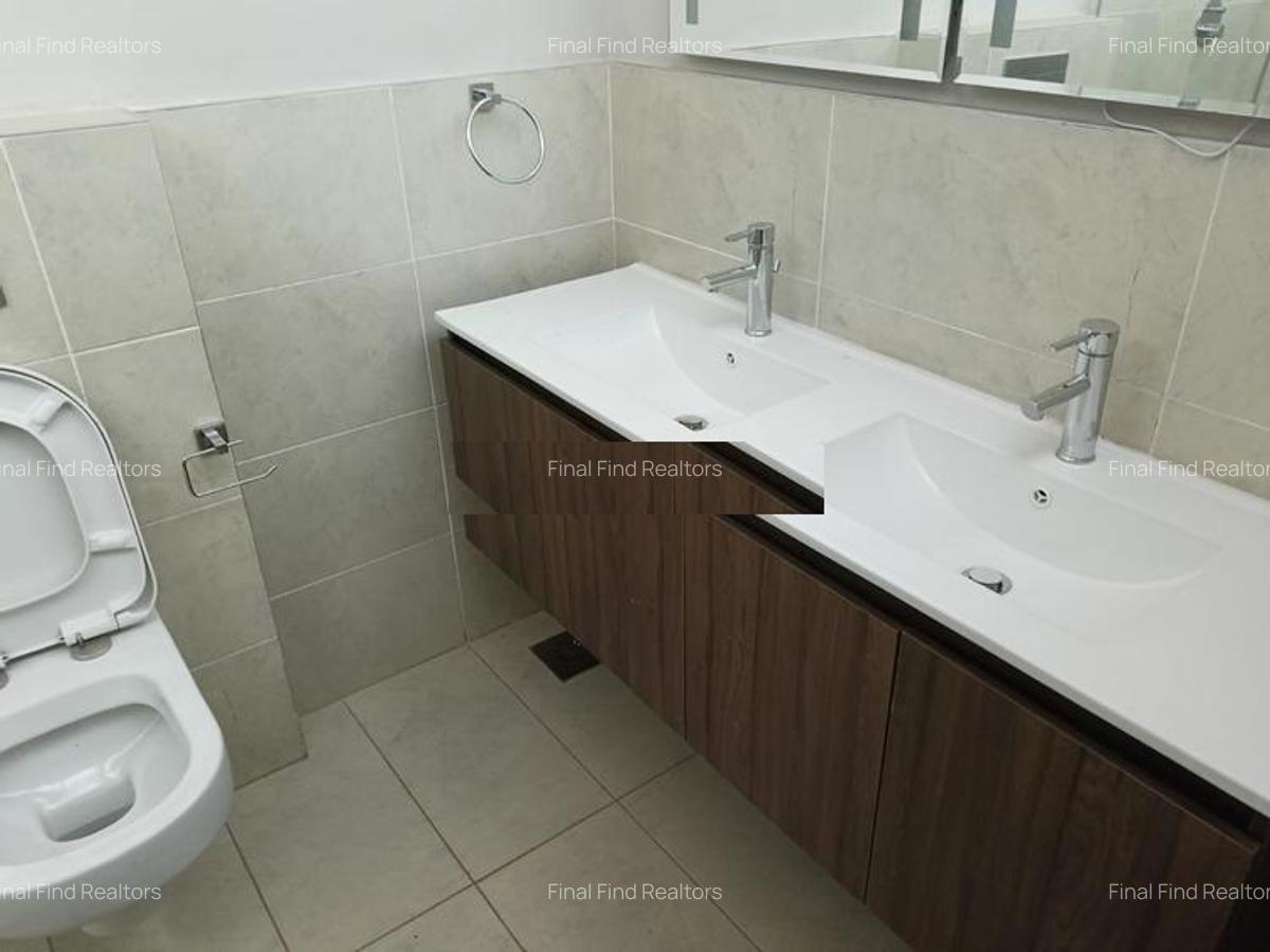 3 Bed House with En Suite in Runda - 14