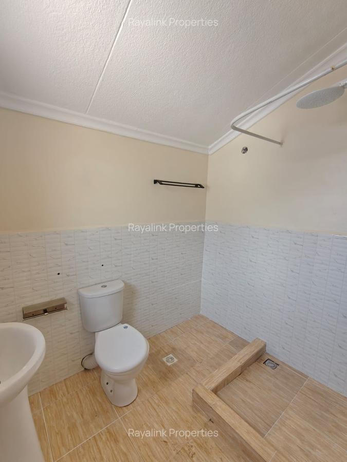 3 Bed Townhouse with En Suite at Kerarapon Road - 14