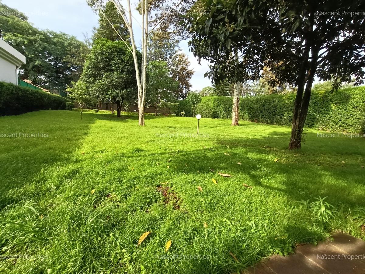 6 Bed House with En Suite in Runda - 8