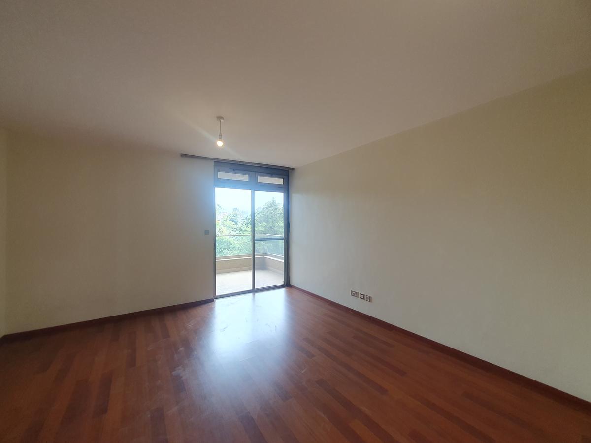 3 Bed Apartment with En Suite at 6Th Parklands Avenue - 14