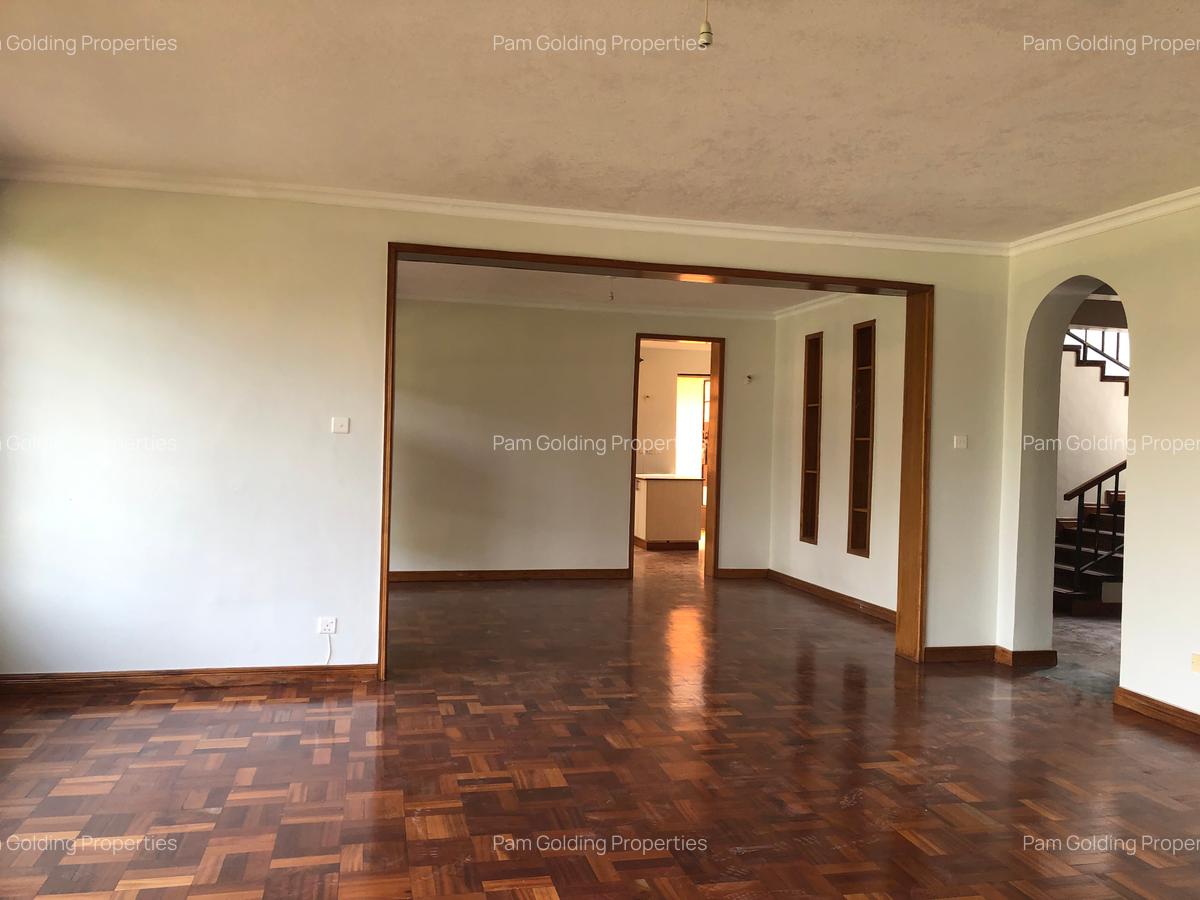 4 Bed House with En Suite in Runda - 6