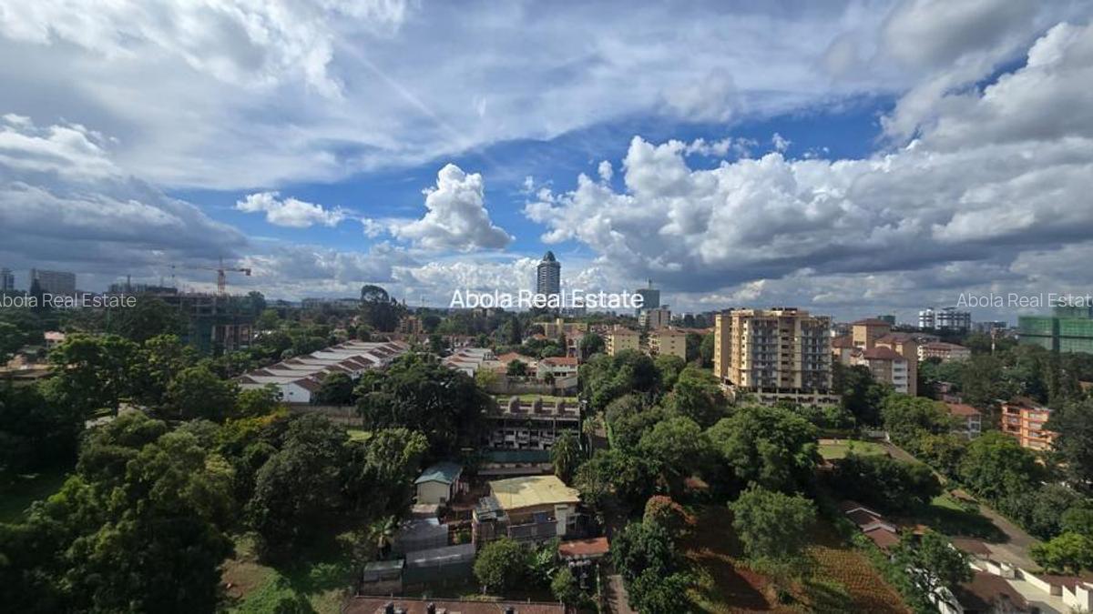 2 Bed Apartment with En Suite in Riverside - 5