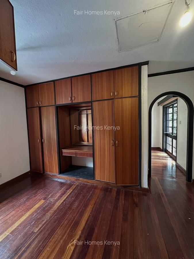 4 Bed Townhouse with En Suite at Riverside Drive - 19