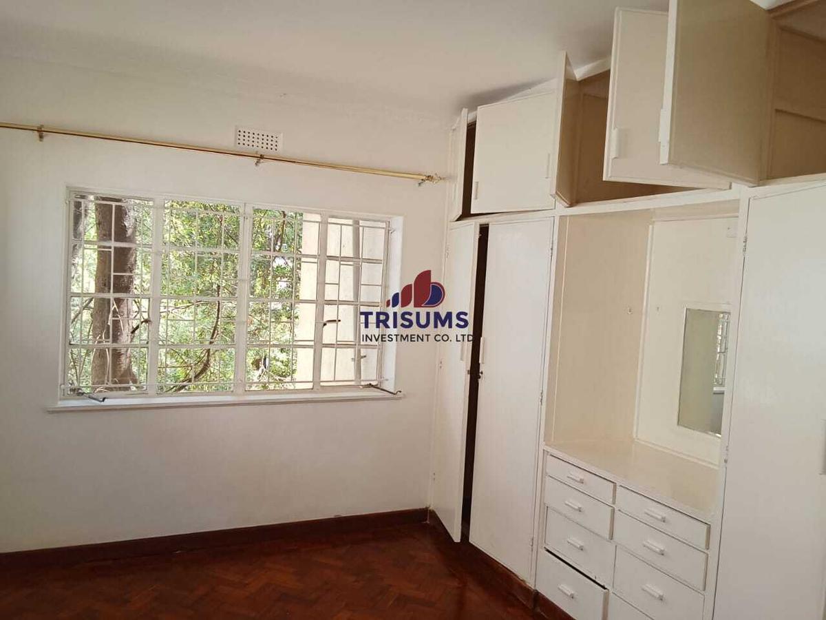 2 Bed Apartment with En Suite in Rhapta Road - 14