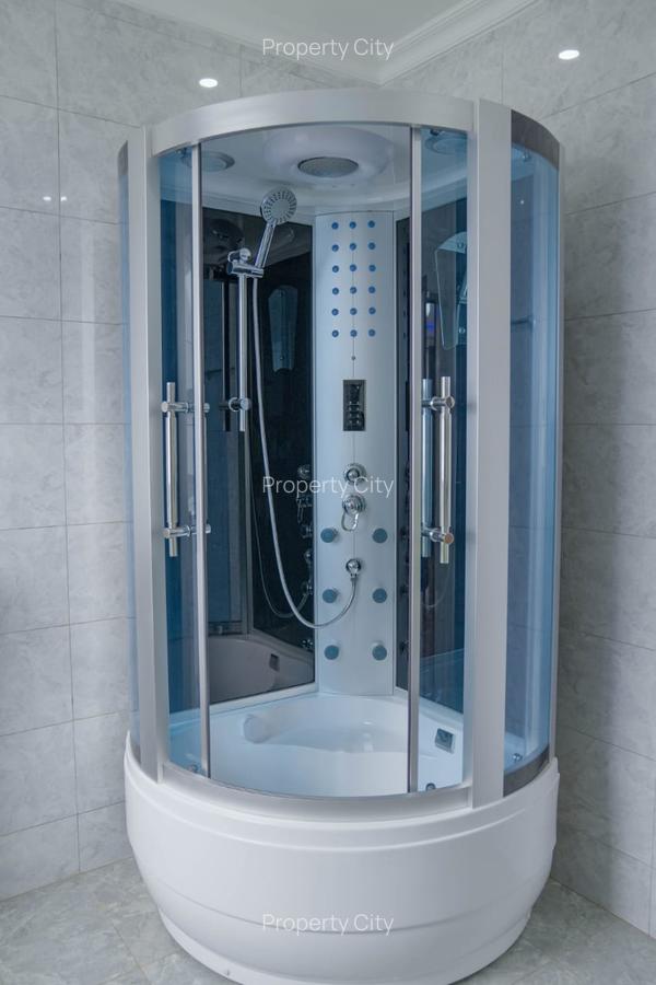 4 Bed House with En Suite at Riabai Road - 10