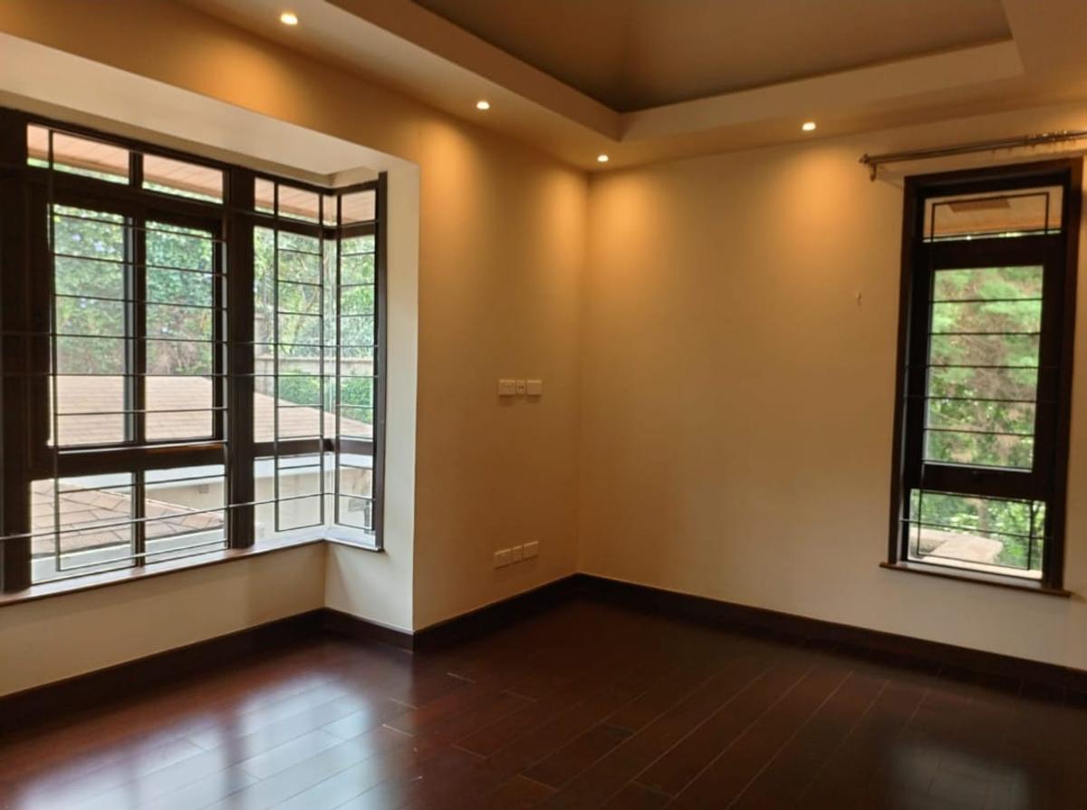 5 Bed House with En Suite in Kitisuru - 11