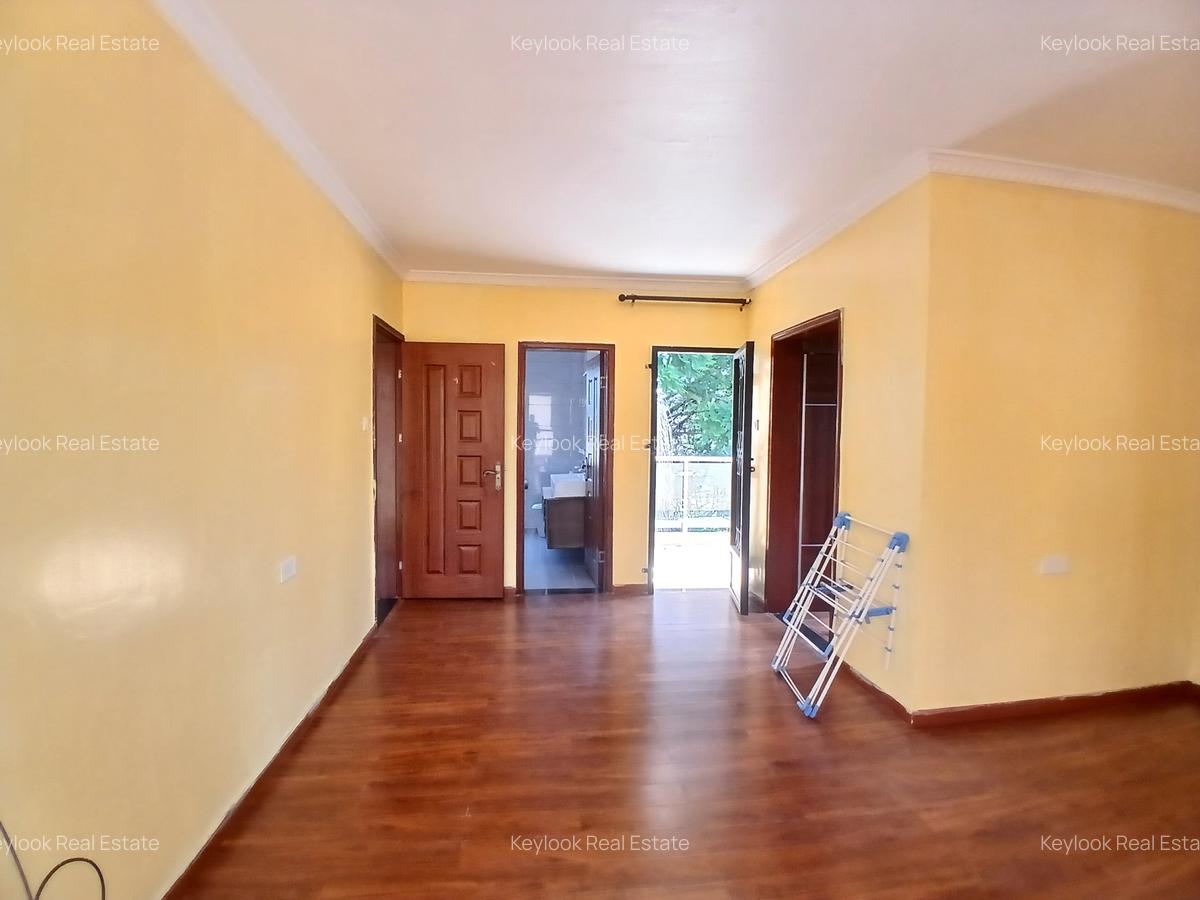 5 Bed Townhouse with En Suite at Lavington Green - 5