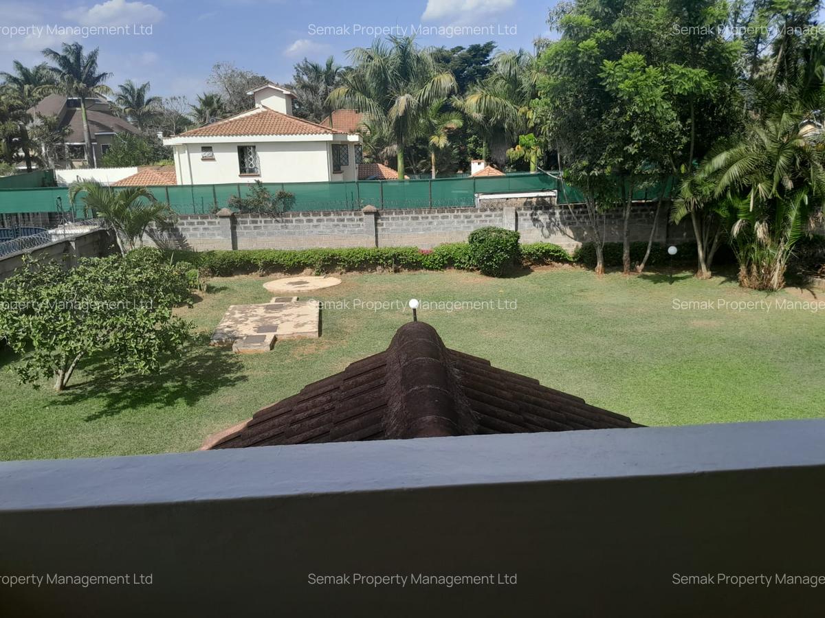 5 Bed House with En Suite at Faith Drive - 5