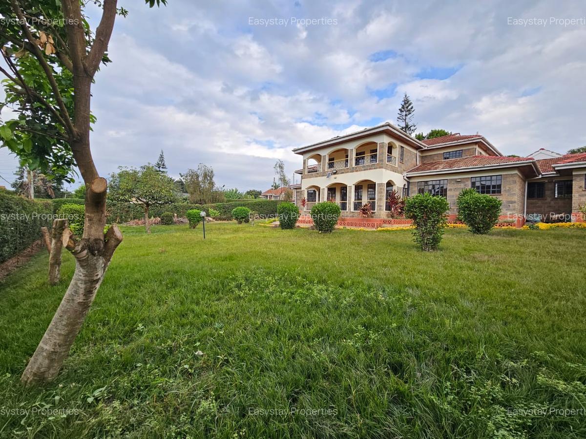 5 Bed House with En Suite in Runda - 1