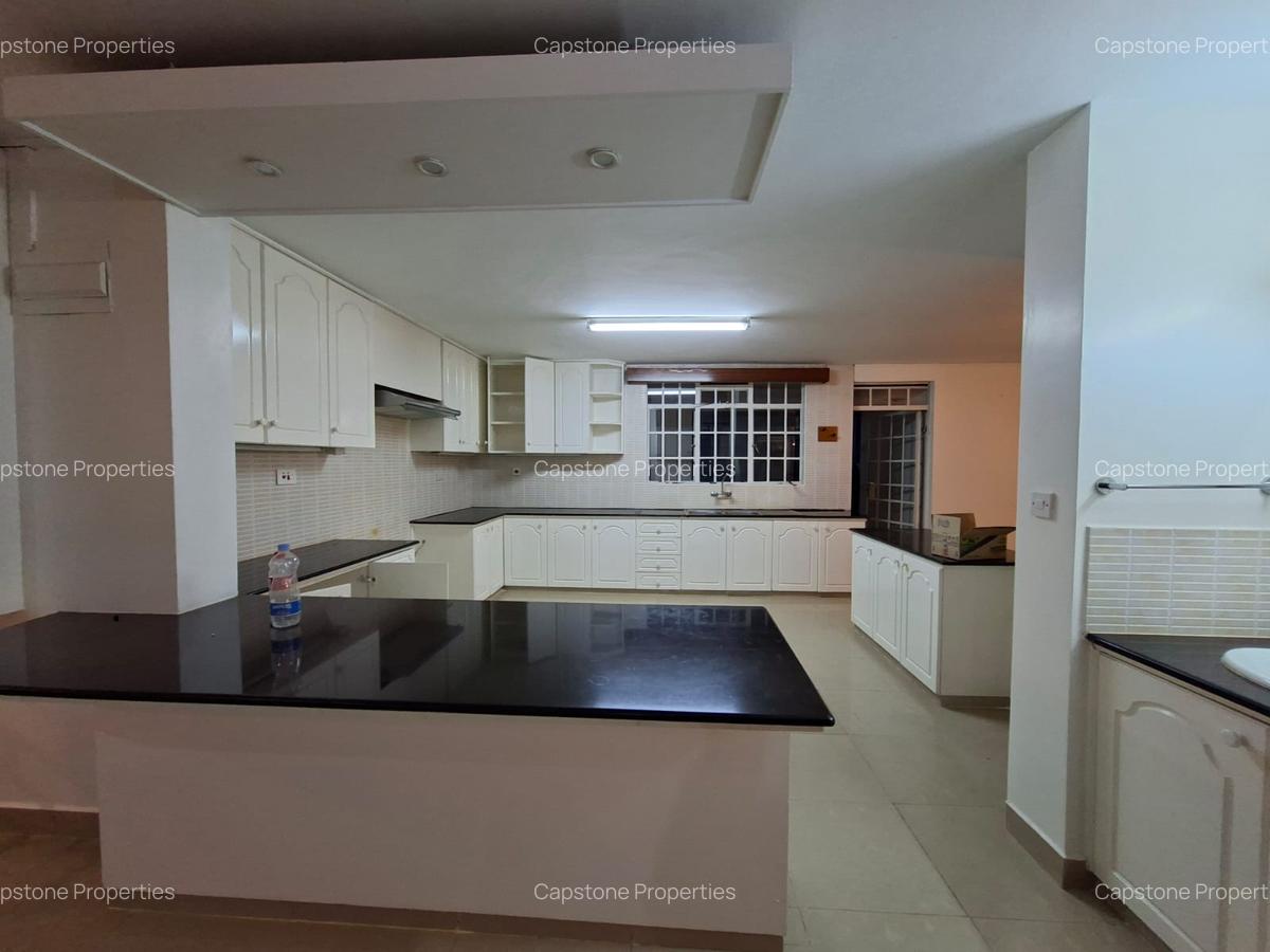 3 Bed Apartment with En Suite in Westlands Area - 1
