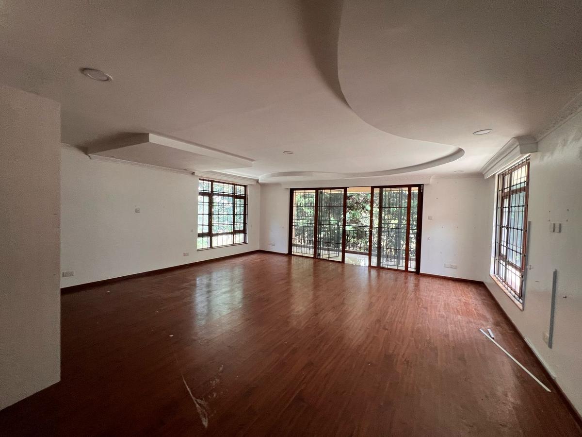 5 Bed Villa in Runda - 2