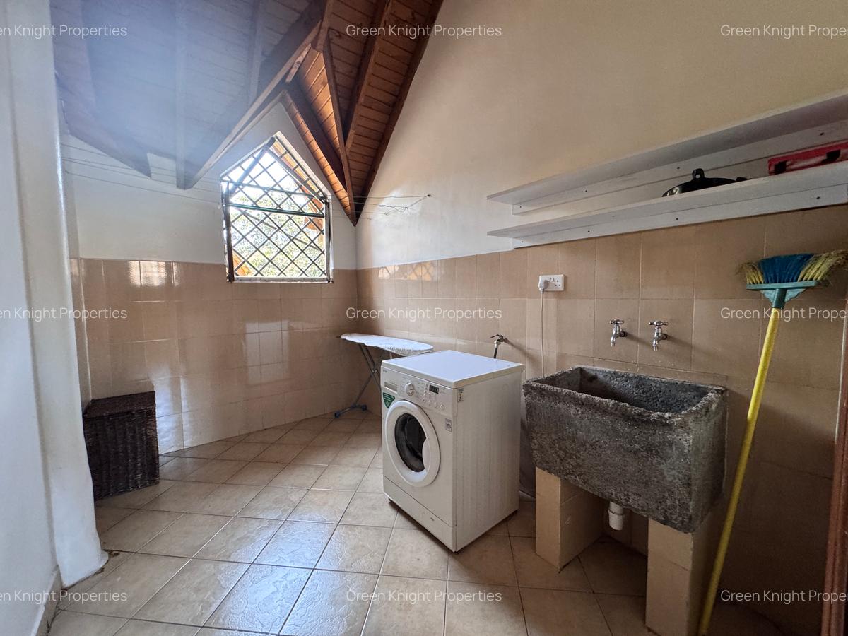 Serviced 2 Bed Apartment with En Suite in Lavington - 8