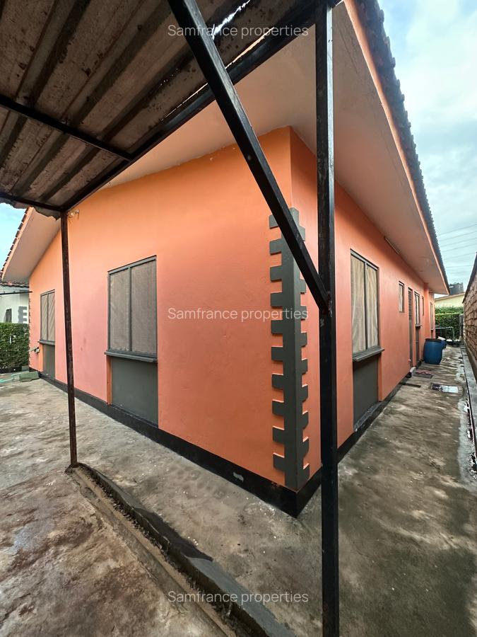 3 Bed Townhouse with En Suite at Vescon - 1