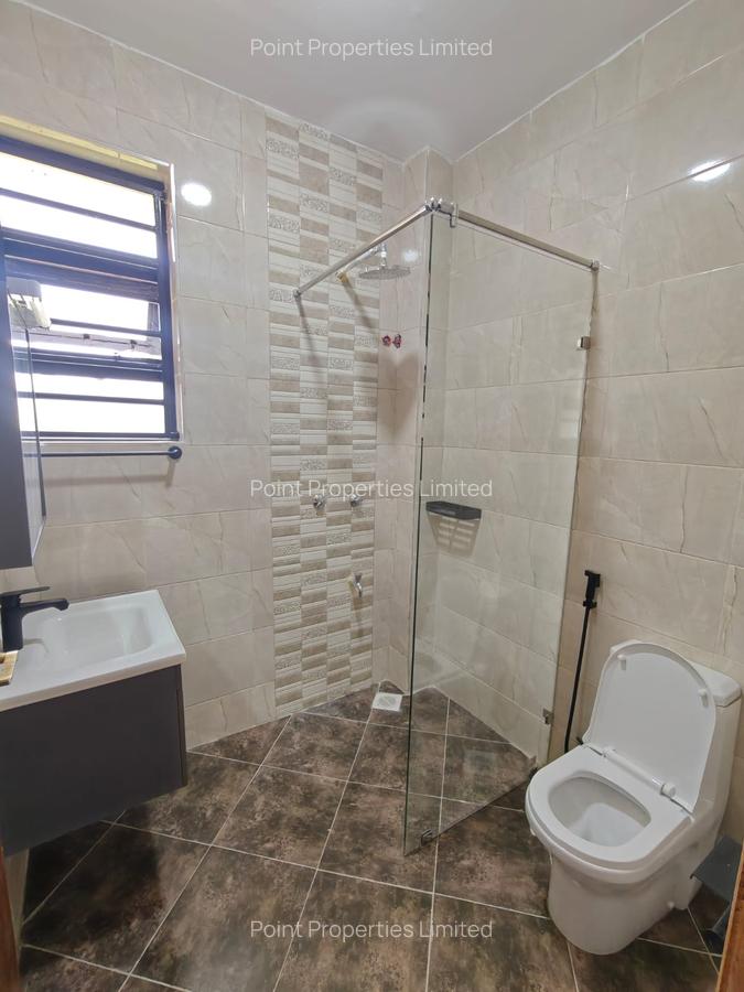 4 Bed Townhouse with En Suite in Karen - 14