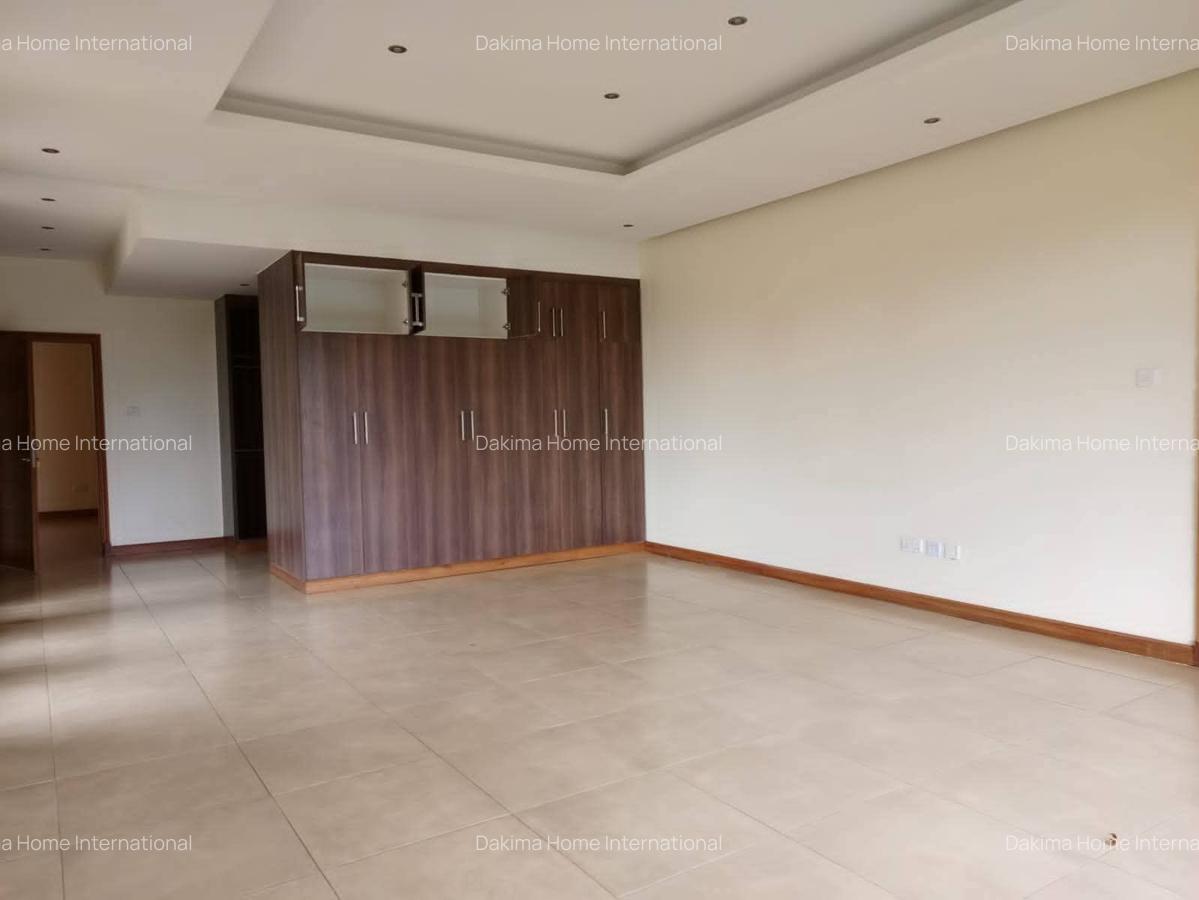 4 Bed Townhouse with En Suite in Runda - 7