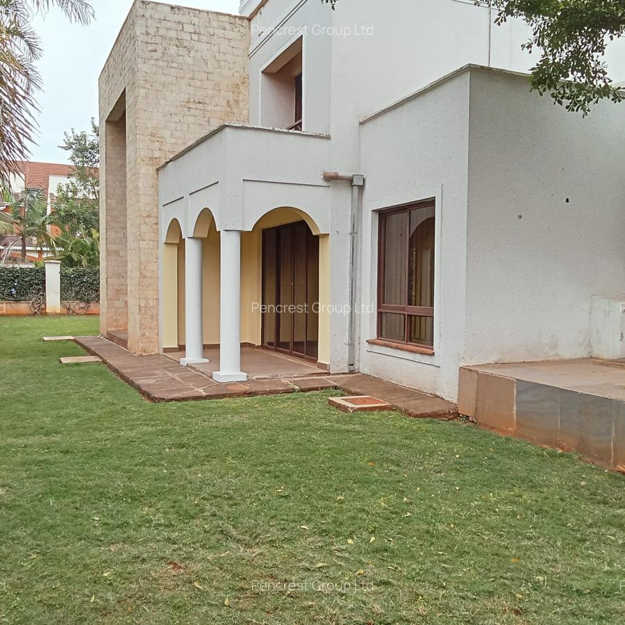 4 Bed Townhouse with En Suite in Lavington - 1