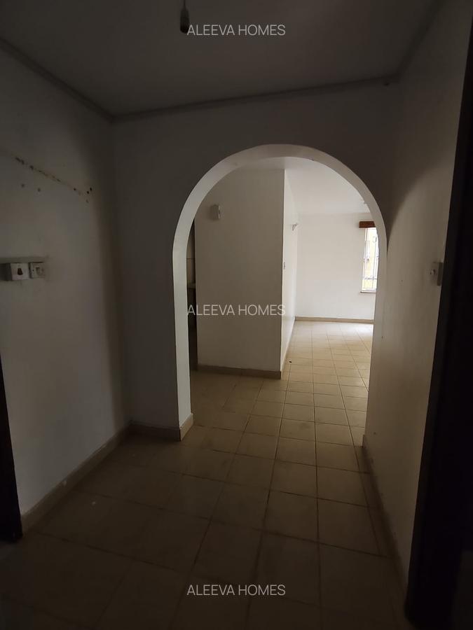 3 Bed Apartment with En Suite in Lavington - 9