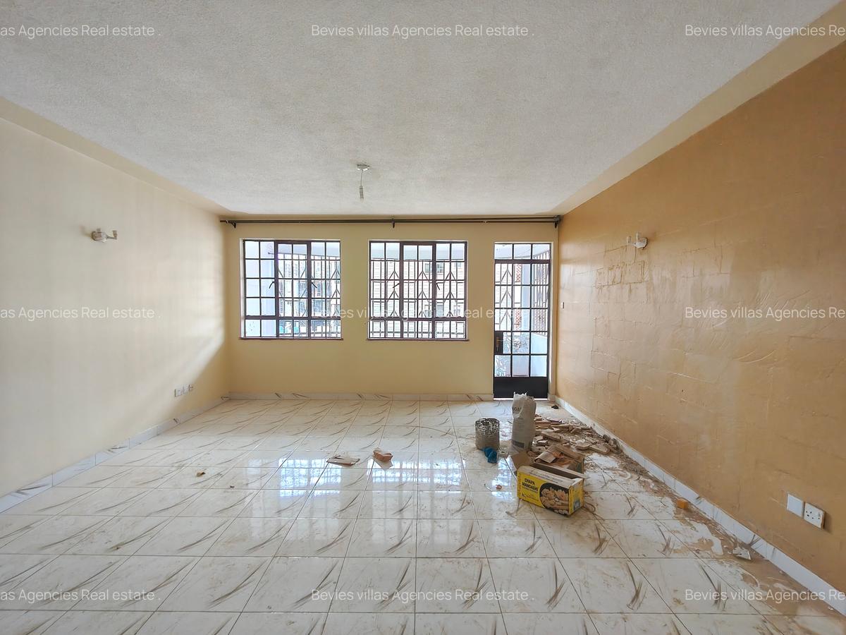 3 Bed Apartment with En Suite at Parklands - 4