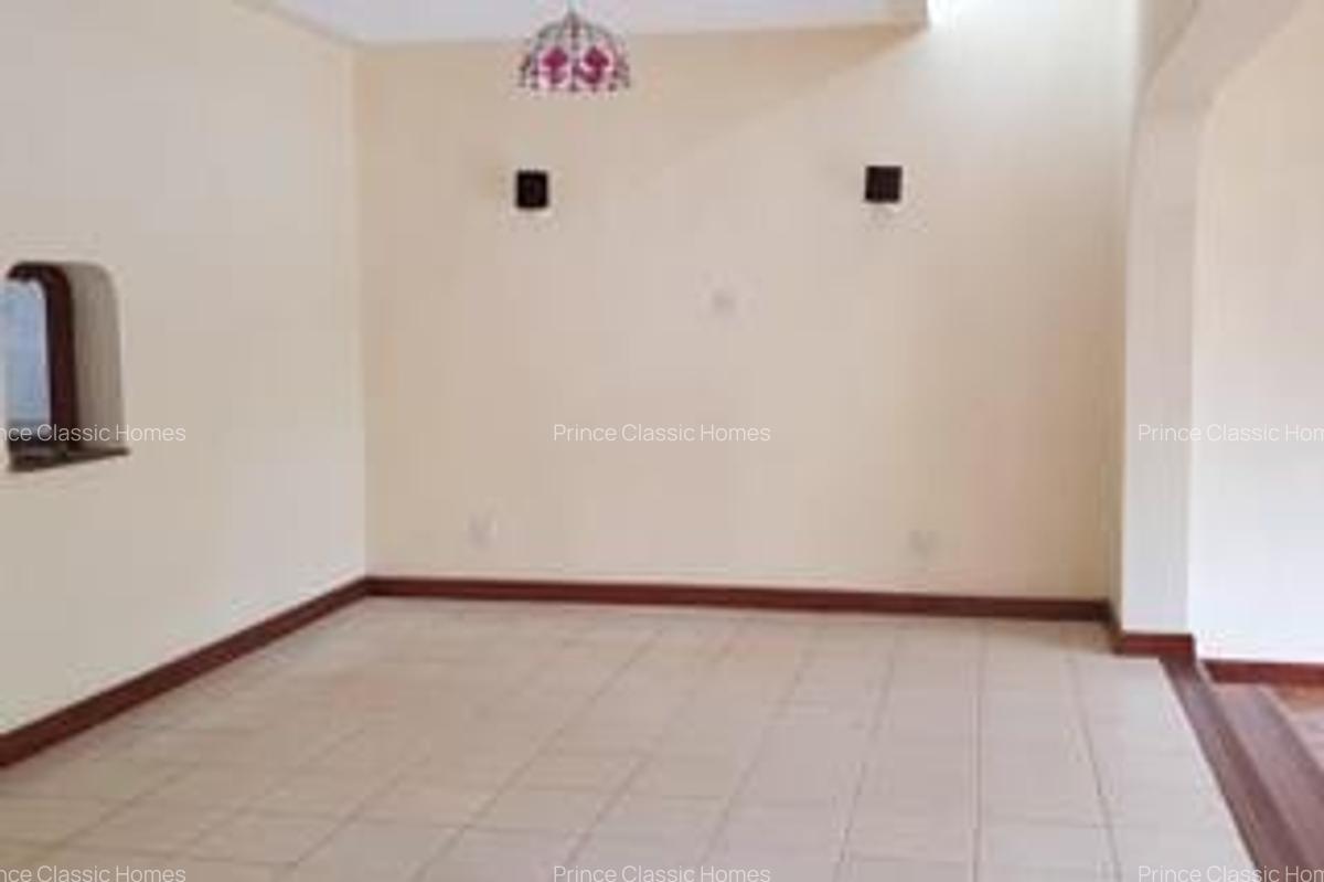 5 Bed Villa with En Suite in Lavington - 2