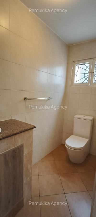 5 Bed House with En Suite at Redhill Road - 4