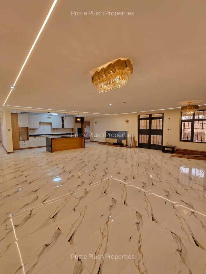 10 Bed House with En Suite in Karen - 3