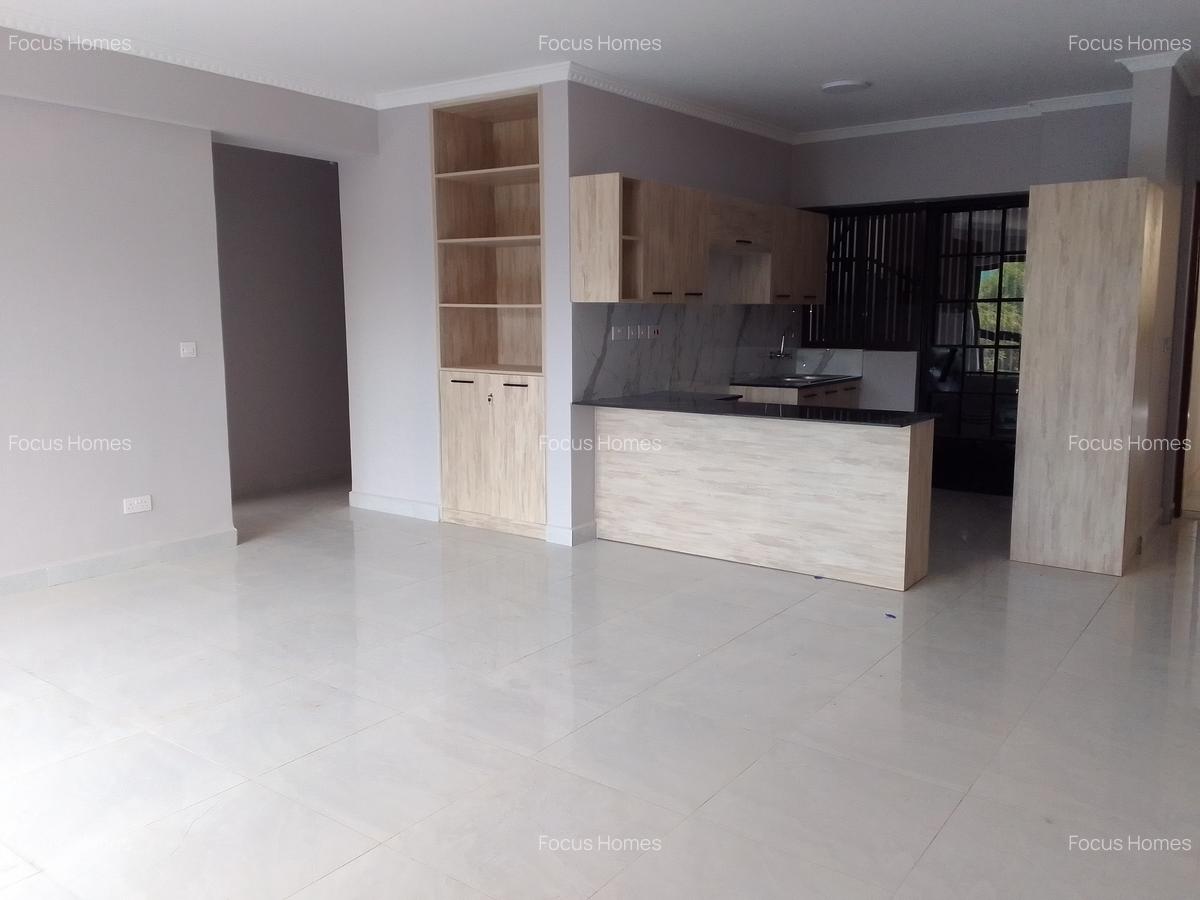 2 Bed Apartment with En Suite in Westlands Area - 12