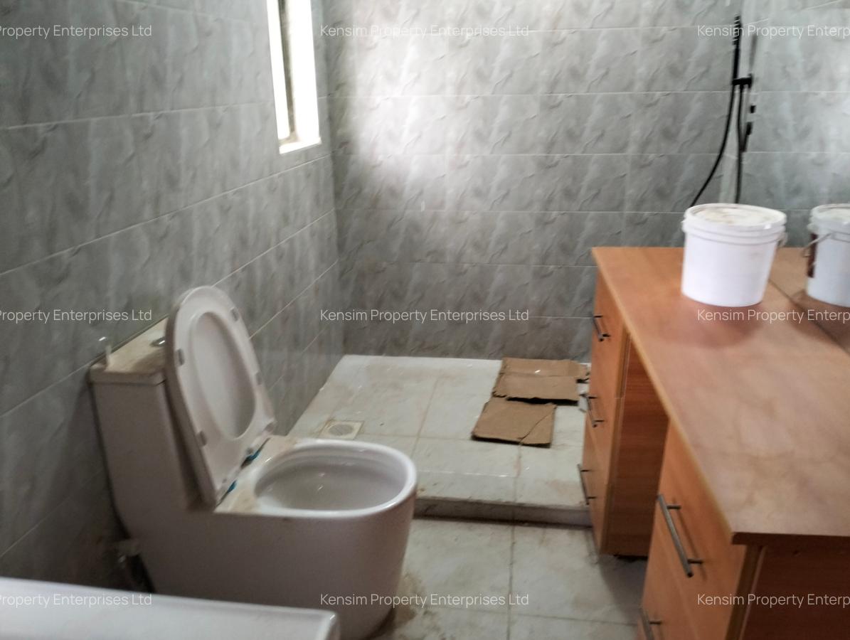 4 Bed Townhouse with En Suite in Lavington - 15