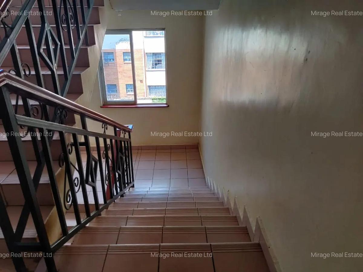 3 Bed Apartment with Staff Quarters in Kilimani - 12