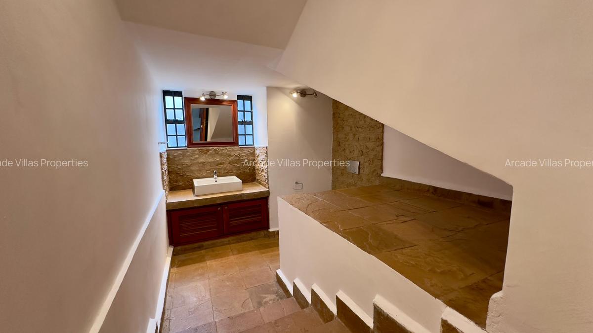 4 Bed House with En Suite at Peponi Road - 19