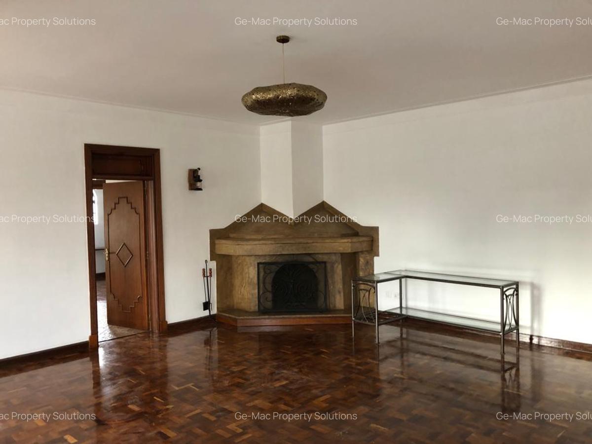 5 Bed House with En Suite in Nyari - 9