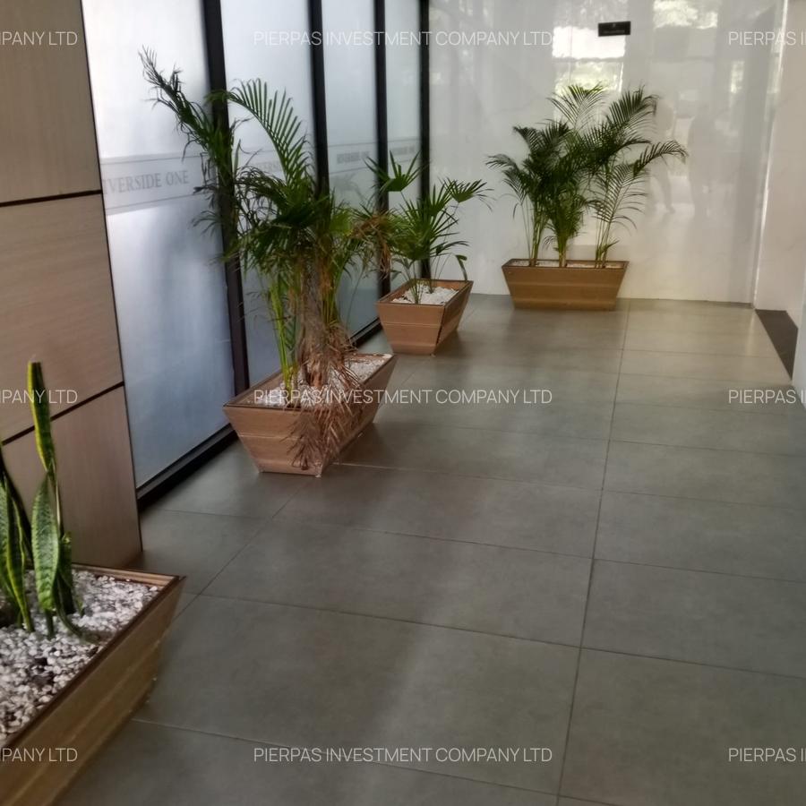 2 Bed Apartment with En Suite in Riverside - 14
