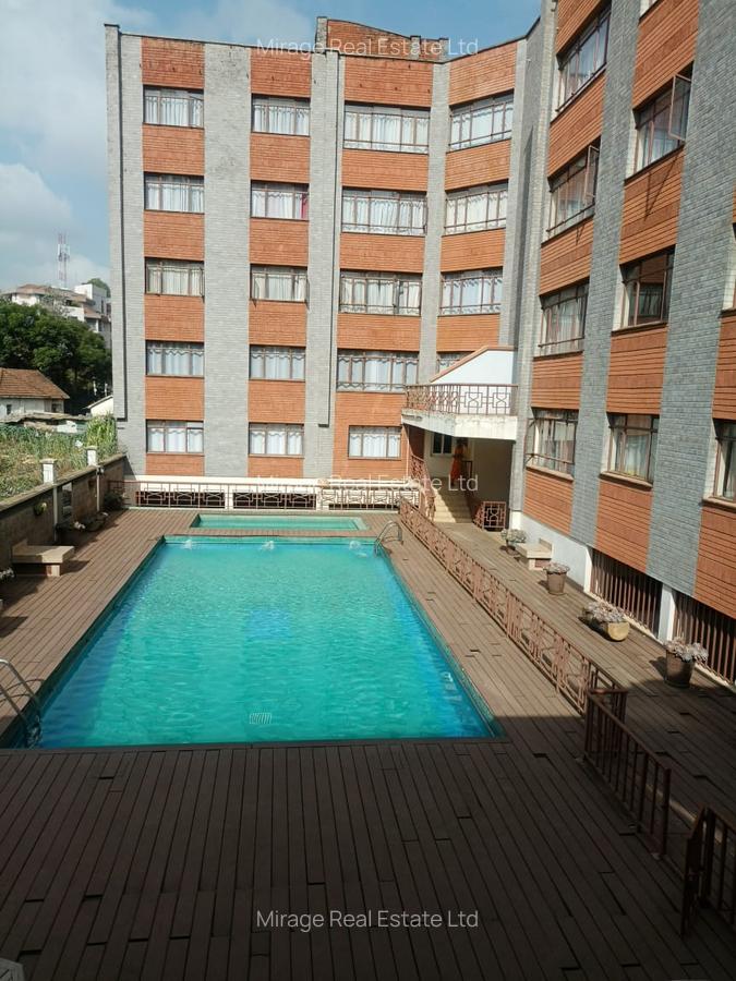 1 Bed Apartment with Swimming Pool in Kilimani - 11