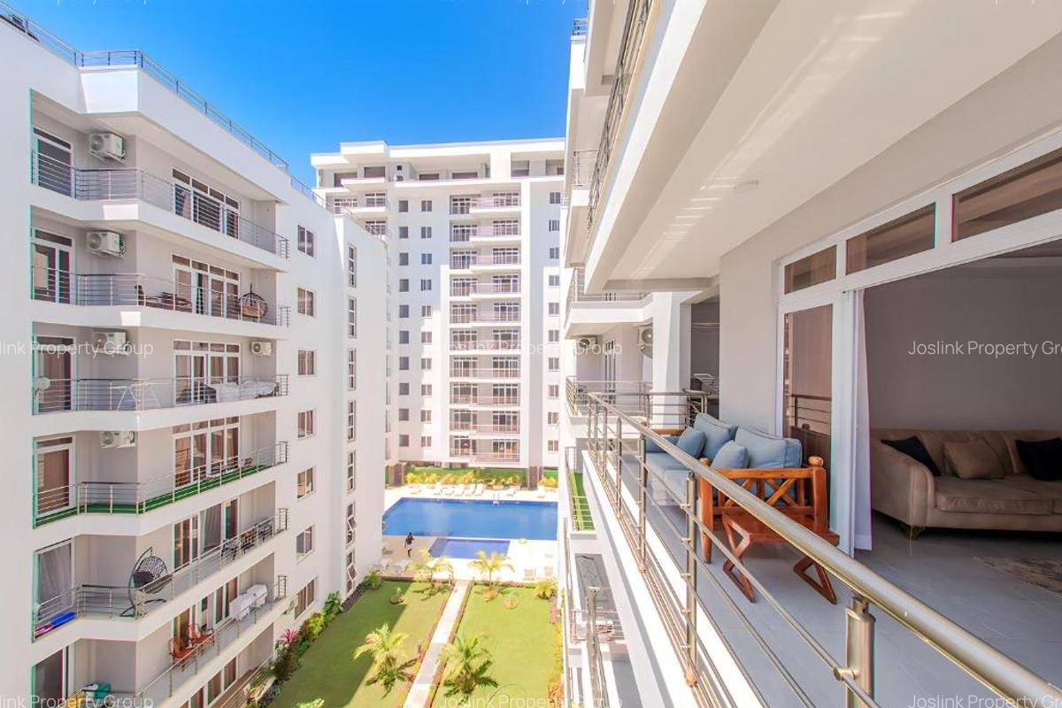 2 Bed Apartment with Swimming Pool at Central - 4
