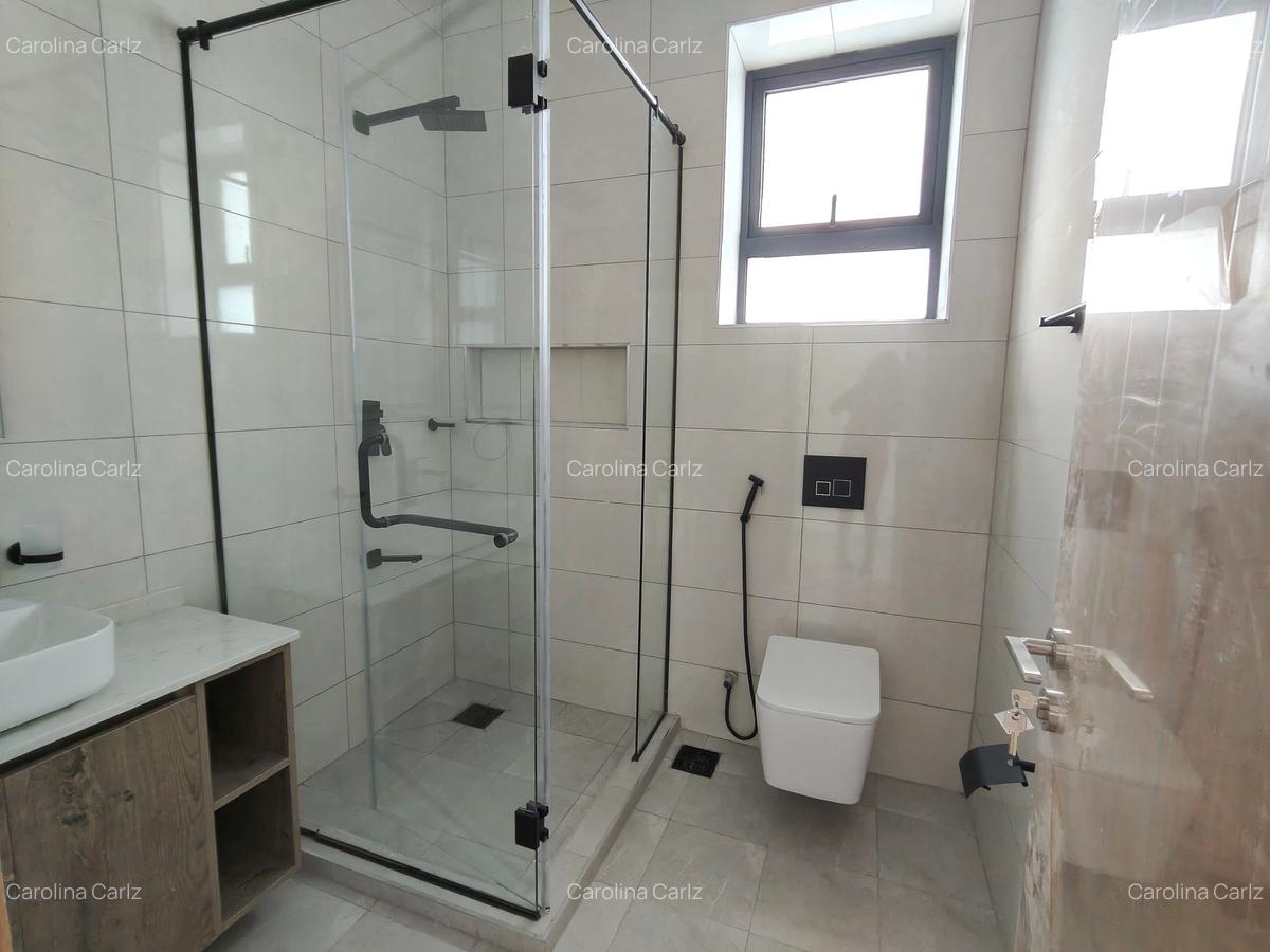 3 Bed Apartment with En Suite in Brookside - 15