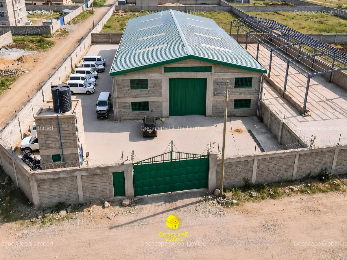11,600 ft² Warehouse with Parking in Mlolongo - 1
