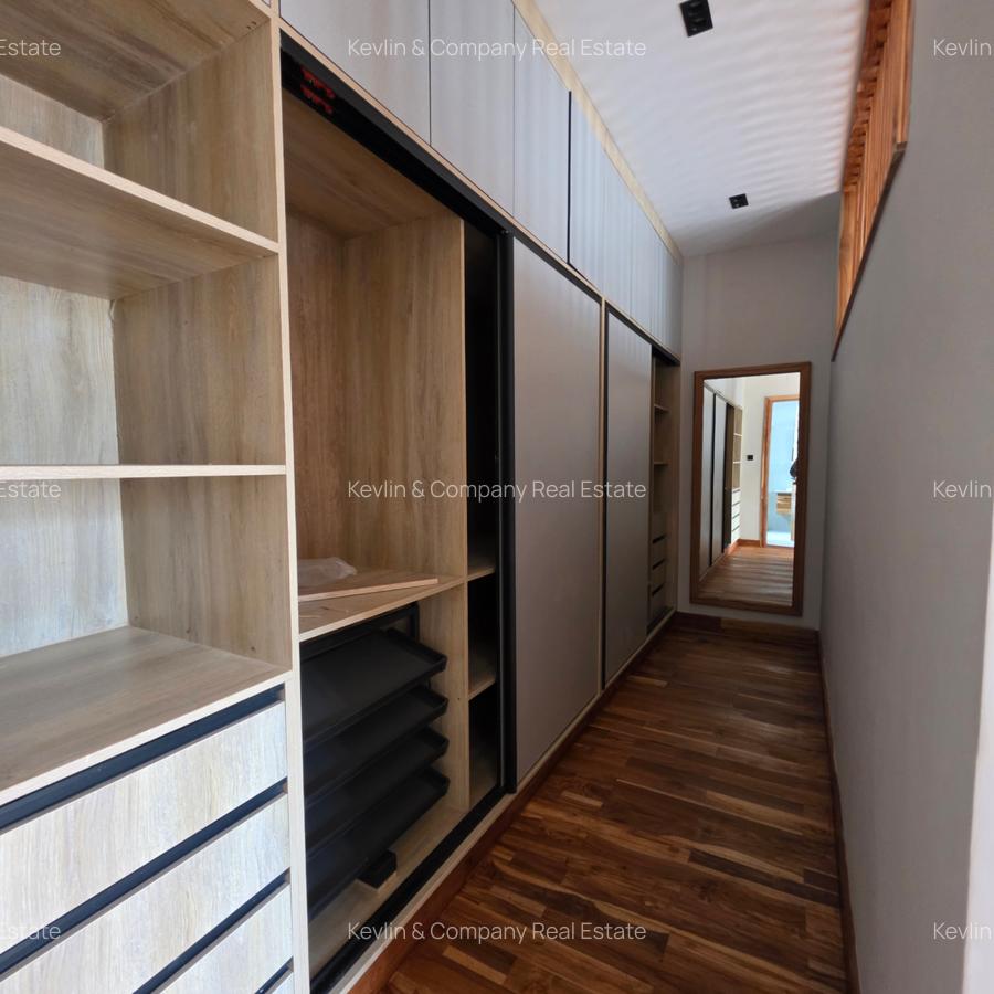 4 Bed Villa with En Suite in Loresho - 18