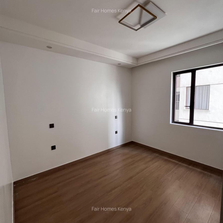 3 Bed Apartment with En Suite at Riverside Drive - 14